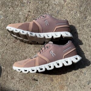 On Running Women’s Mauve Athletic Shoes